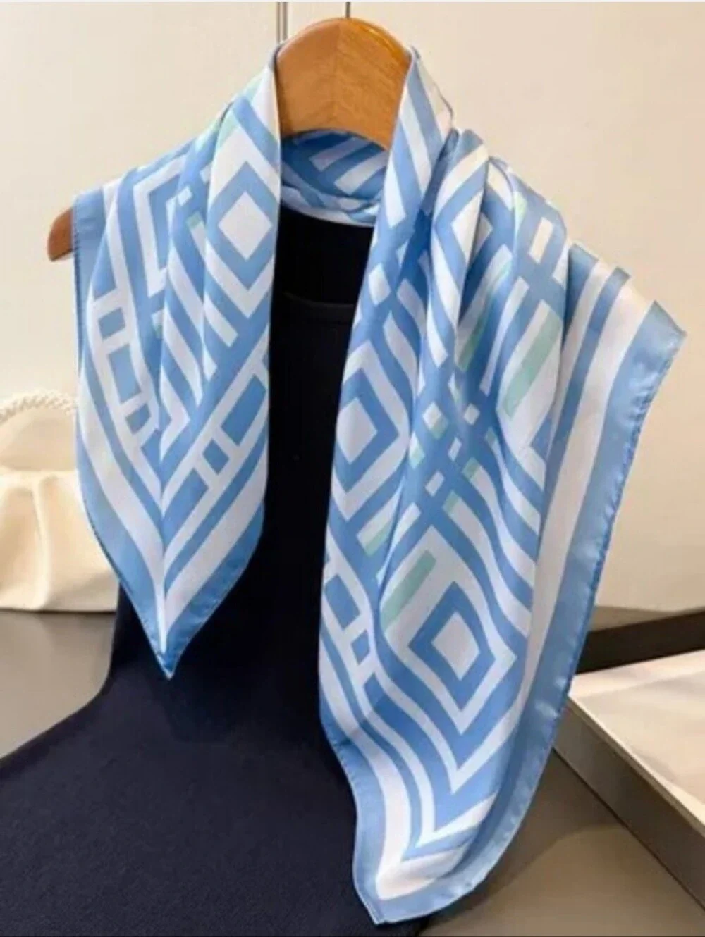 Silk-feel Blue and White Geometric  Scarf Head & Neck Scarf